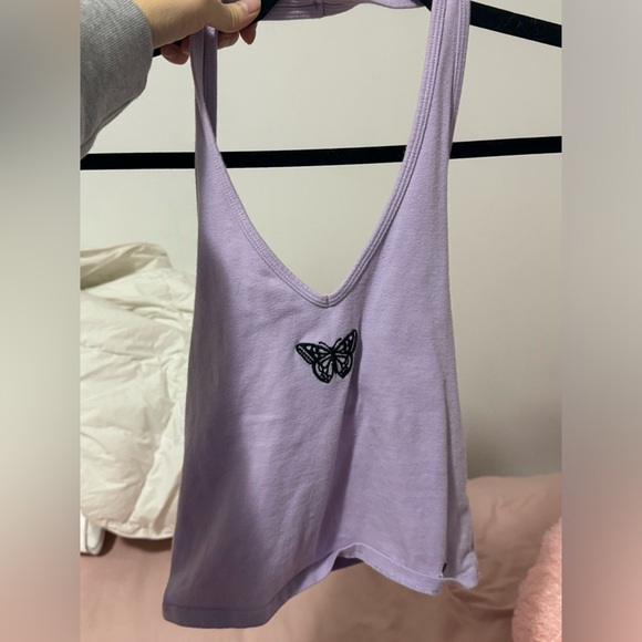 Lavender light purple halter top with butterfly - Picture 3 of 3